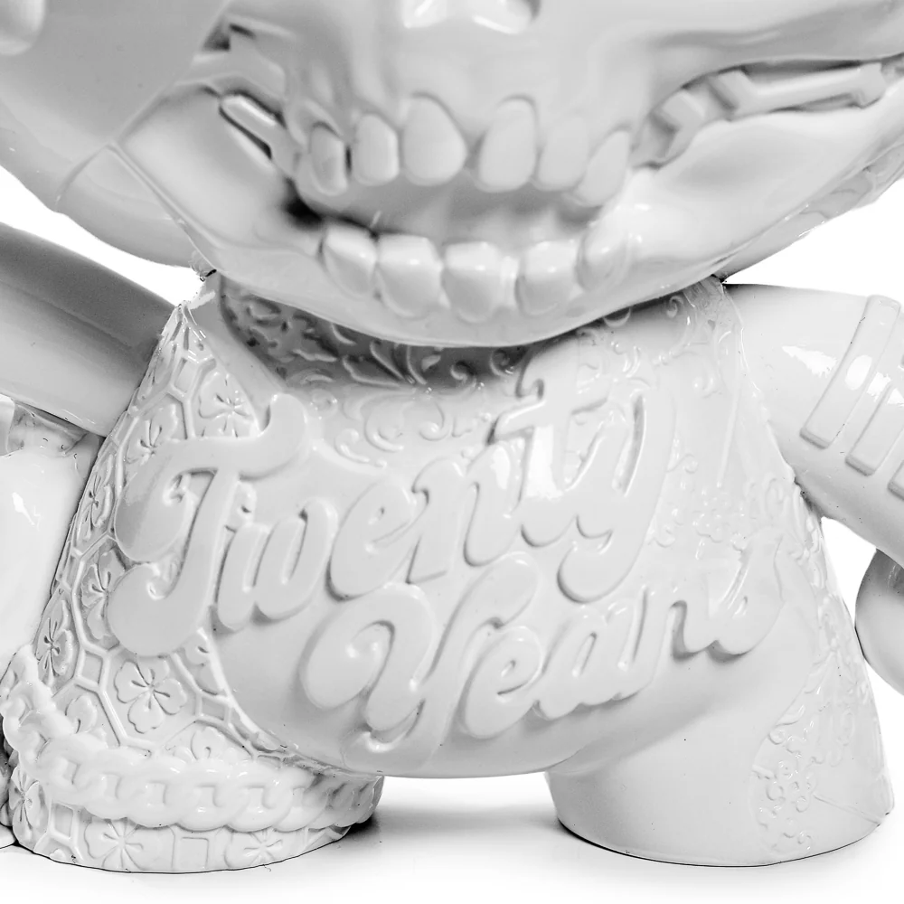 20th Anniversary Still Life Dunny 8" Art Figure - “Shock White” by Tristan Eaton - Image 17