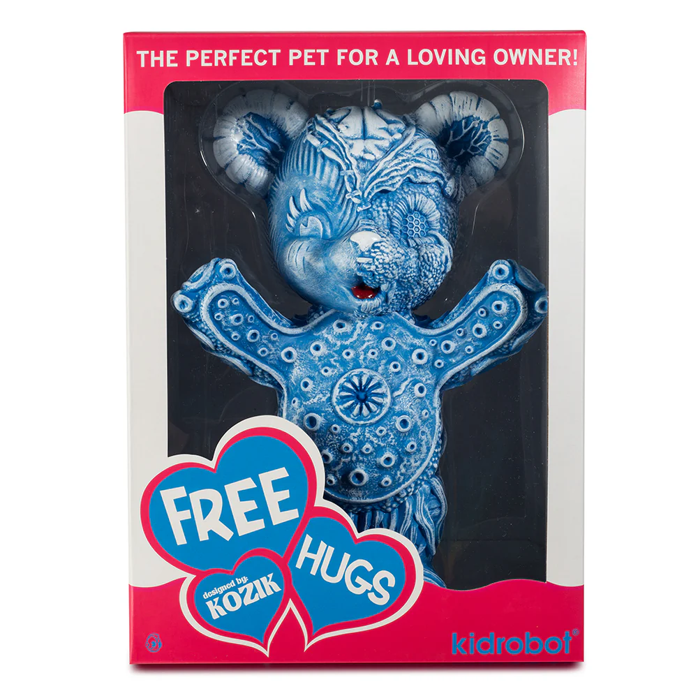 Free Hugs Bear Art Figure  - Blue Edition - Image 7