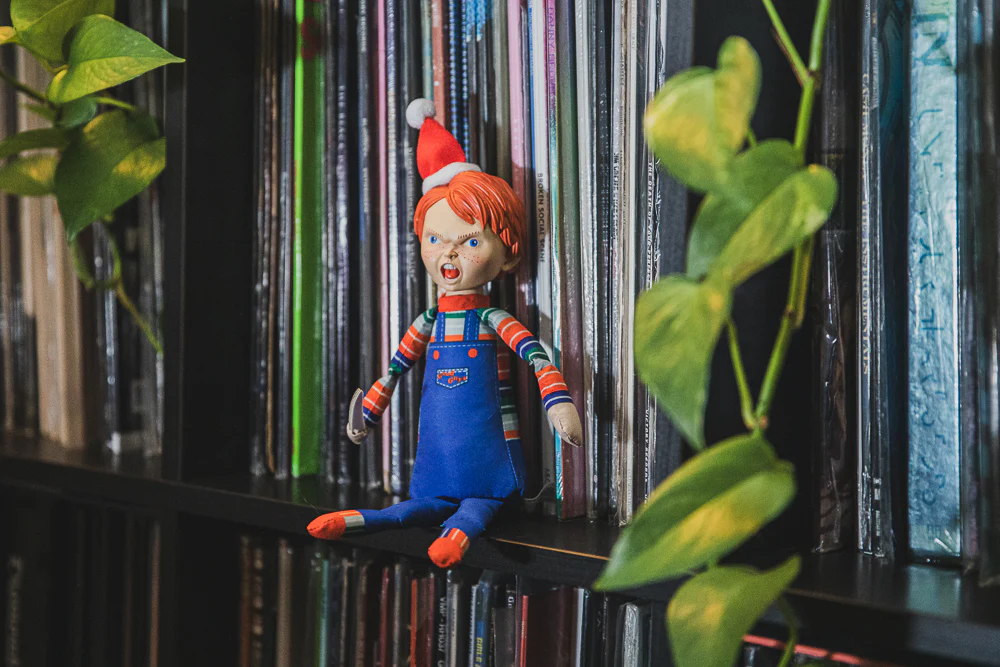 Holiday Horribles Chucky 8” Roto Phunny Plush - Image 16