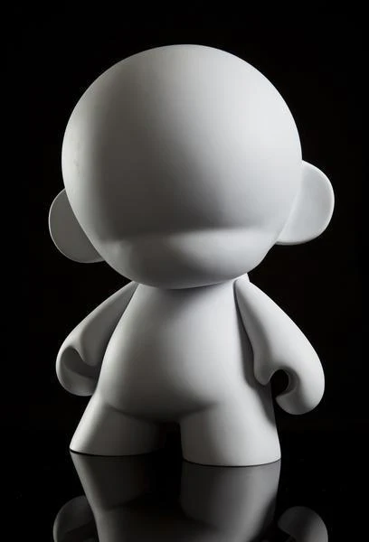 MUNNYWORLD 18" Mega MUNNY Blank Art Toy by Kidrobot - Image 9